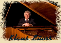 Klaus am Piano 8